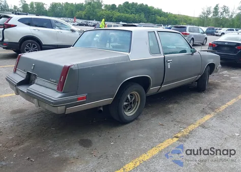 1986 Oldsmobile Cutlass Supreme from USA, damaged, VIN 1G3GR47Y3GP322771